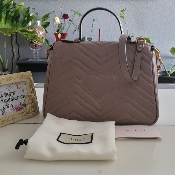 GUCCI Calfskin Matelasse Top Handle/Shoulder Bag "FREE POSHMARK AUTHENTICATION" - Picture 2 of 8